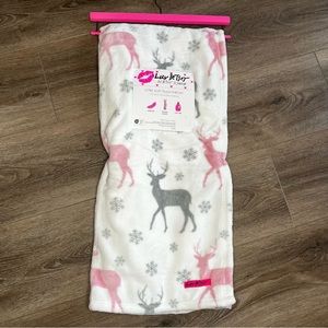 Betsey Johnson Christmas Reindeer 50 X 60  Ultra Soft Plush Throw Blanket NEW